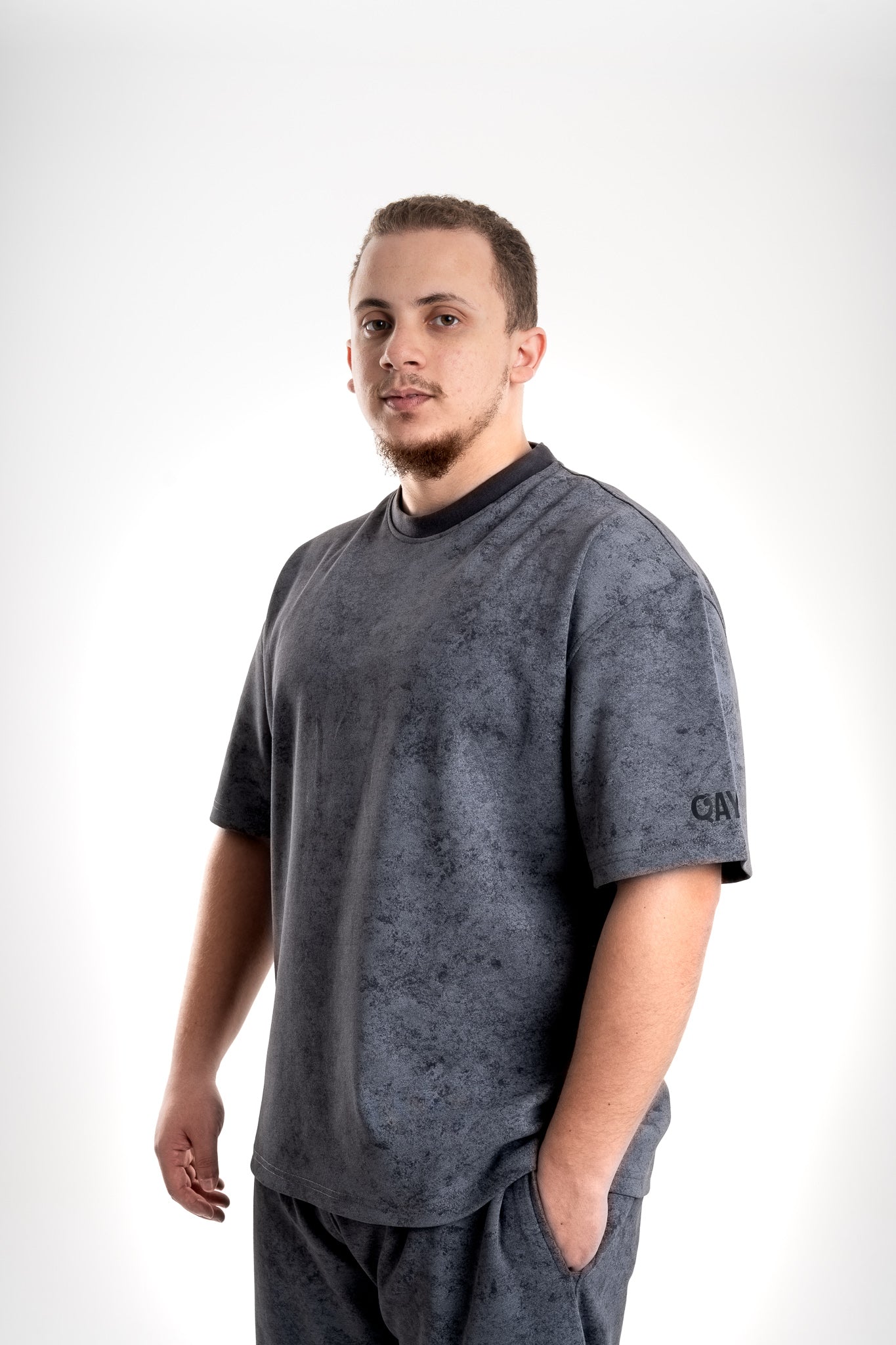 Qayyim Textured Oversized T-Shirt -Dark Gery Secondary image