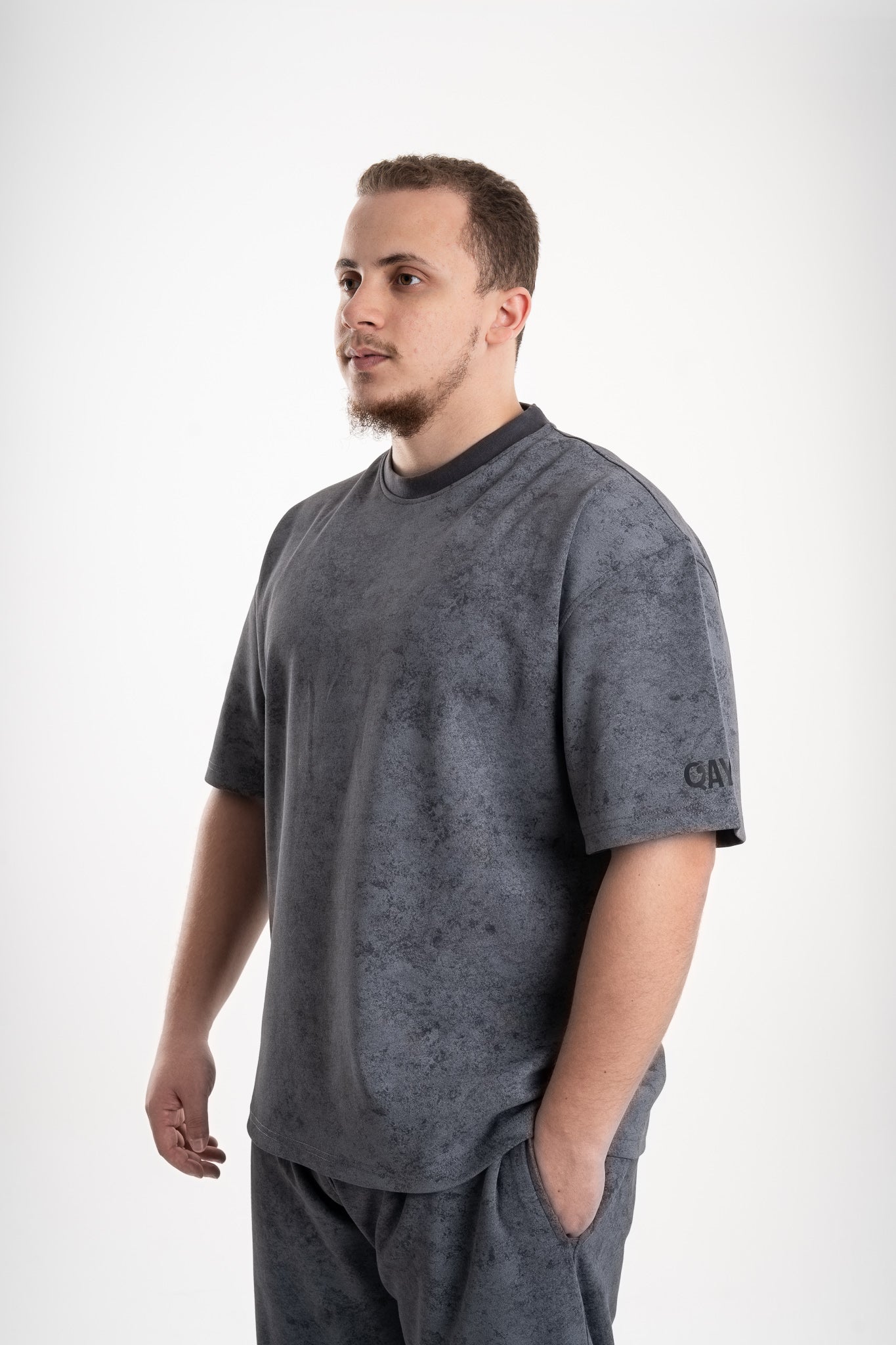 Qayyim Textured Essential Set – Dark Grey